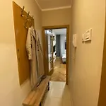 Lina شقة بودغوريتْسا