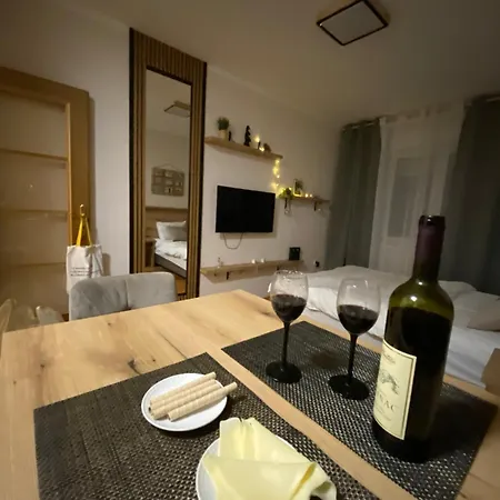 Lina Apartment *