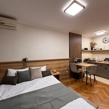 Lina Apartment *